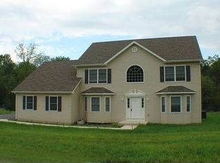 49 Highland View Pl, Middletown, NY 10940