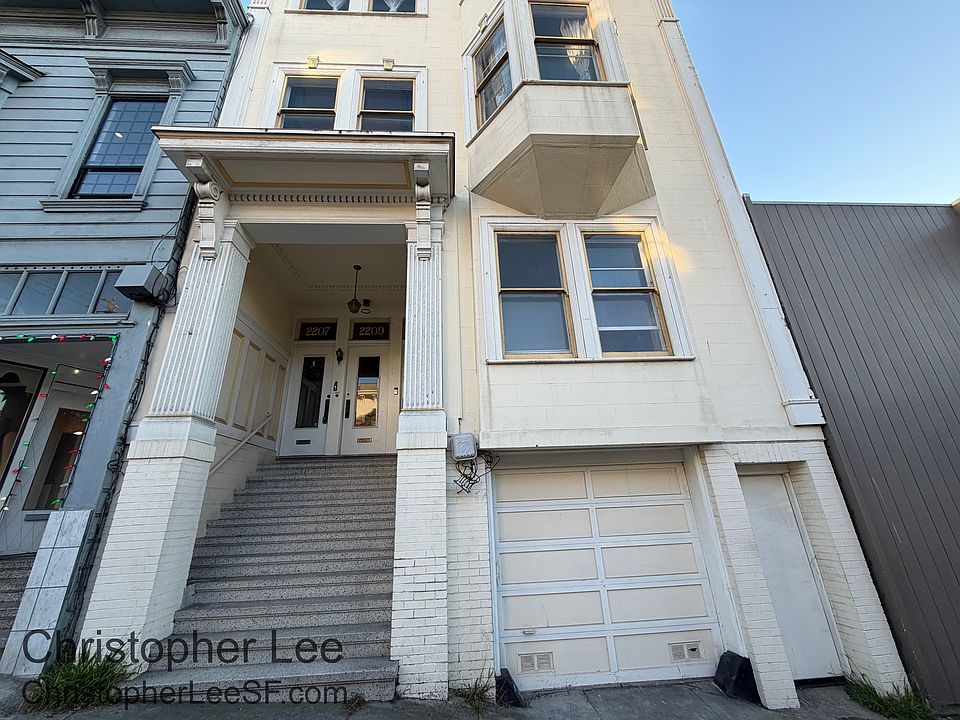 1st image of 2211 Pine St