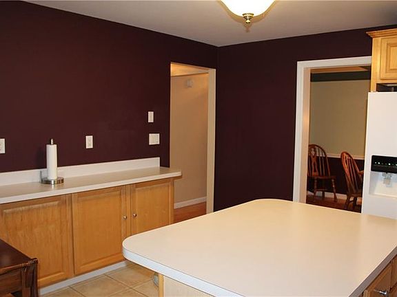 5th image of 500 Thorncliffe Dr