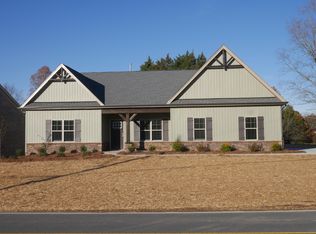 453 Petree Rd, Winston Salem, NC 27106