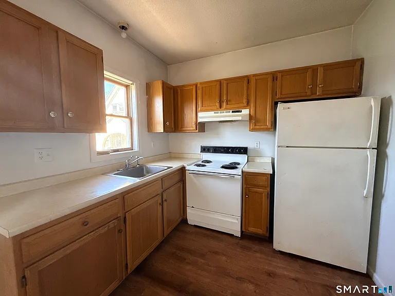 192 S Main St — Photo 12
