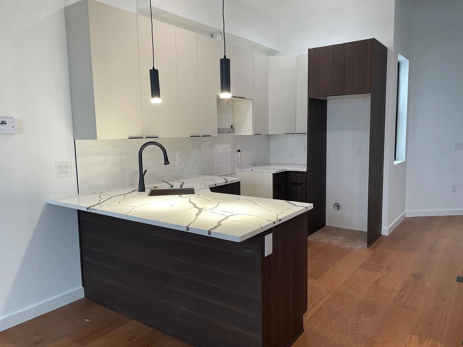 3 bed, 2000 sqft, $2,195 — Photo 4