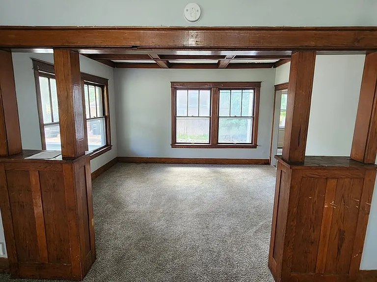 6010 Florence Blvd — Photo 10