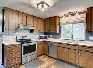 2086 Pine Wood Way, Oak Harbor, WA 98277