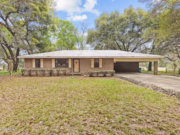 2403 Schambers St W, Basile, LA 70515