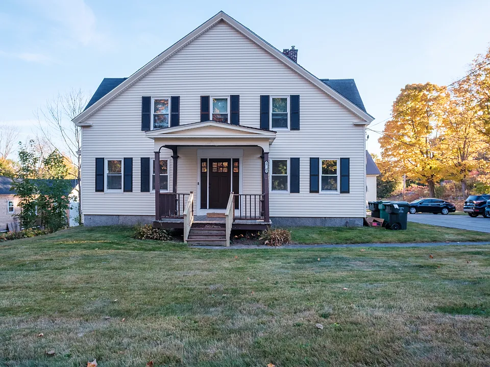 27 Main St #2