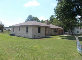 333 E 10th St, Claremore, OK 74017