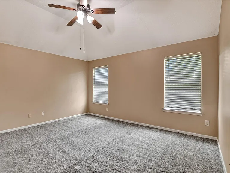 19702 Byron Meadows Dr — Photo 18