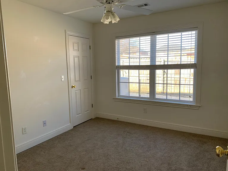 702 Tunbridge Dr — Photo 11