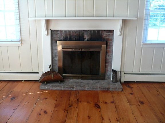 4th image of 92 Van Wyck Ln
