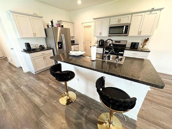 4th image of 5226 Castlebury Meadows Dr