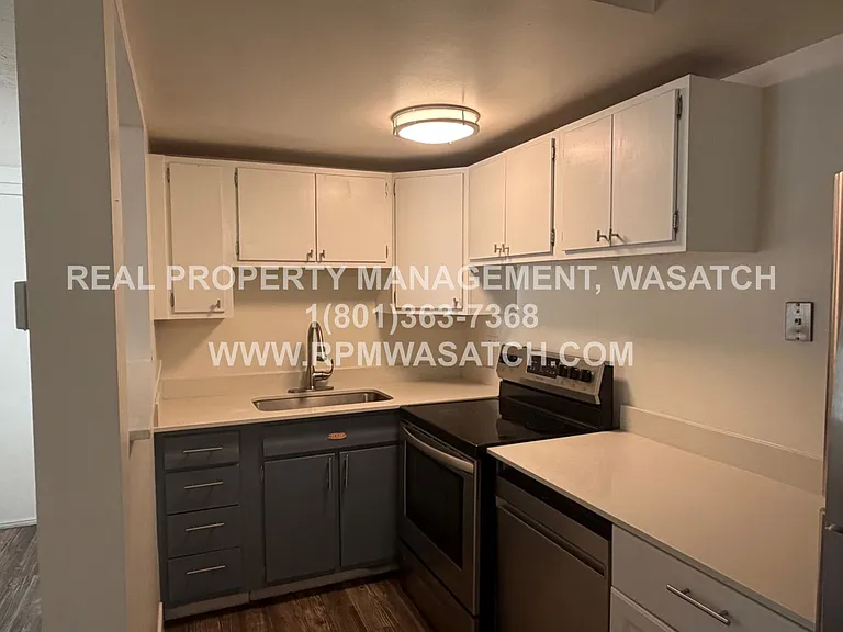 1150 E Garfield Ave — Photo 5