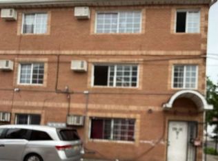17034 93rd Ave, Jamaica, NY 11433