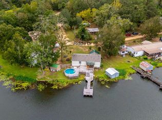 1314 Riddle Dr, Westville, FL 32464