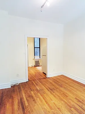 Rented by Triplemint | media 14