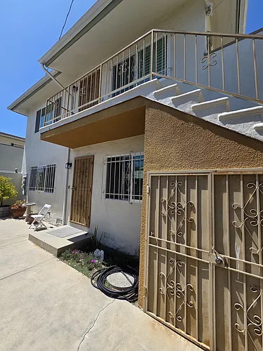 12520 Oxford Ave Photo 1