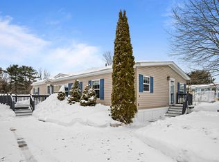 4 Limestone Way, North Hampton, NH 03862