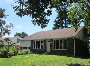 2208 Rutgers Dr, Broomall, PA 19008