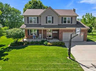 458 Gainesway Dr N, Greenwood, IN 46142