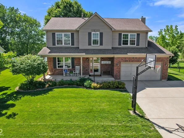 458 Gainesway Dr N, Greenwood, IN 46142