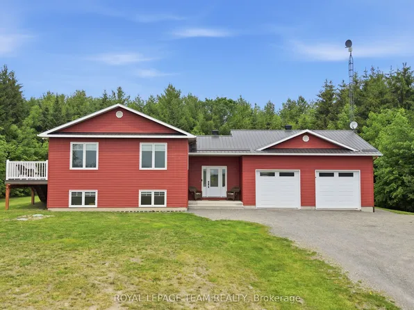 11435 Levere Rd, North Dundas, ON K0E 1S0