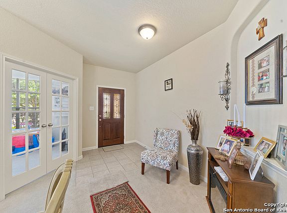 3rd image of 703 Teatro Way