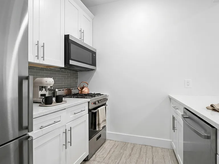 154 W 128th St #4 — Photo 3