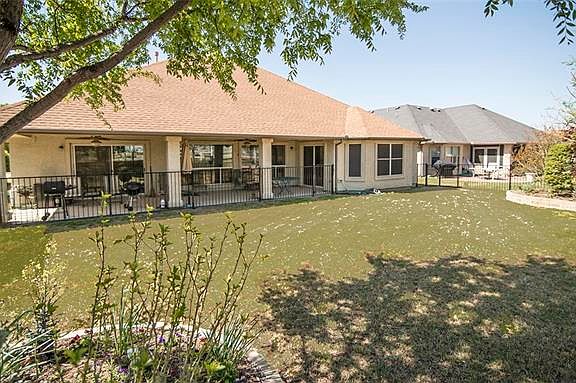 3rd image of 9812 Sandstone Dr