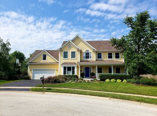 3455 Heartland Dr, Geneva, IL 60134