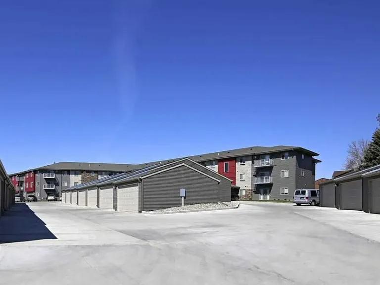 Veraway Apartments — Photo 4