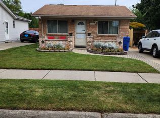 32230 Ruehle Ave, Warren, MI 48093