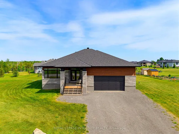 314 Johnny Porter Dr, Beckwith, ON K0A 1B0