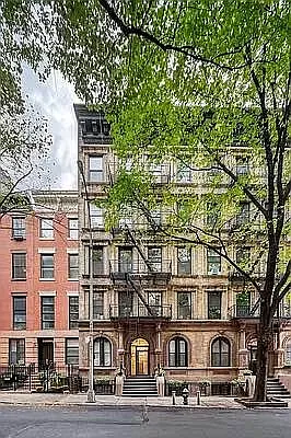 Rented by Douglas Elliman | media 10