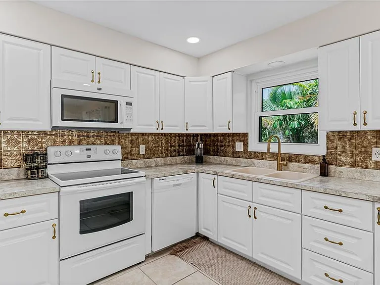 115 Canal Ave #3 — Photo 20