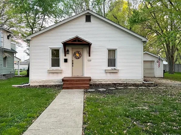 504 Henrietta St, Gillespie, IL 62033