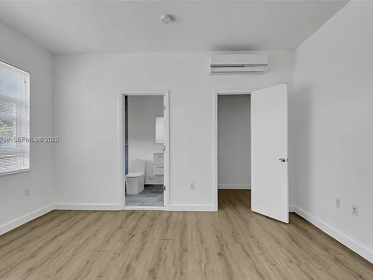 402 NW 12th Ave #213 — Photo 6