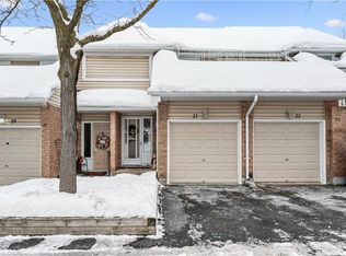 205 Highland Cres #21, Kitchener, ON N2M 5L6