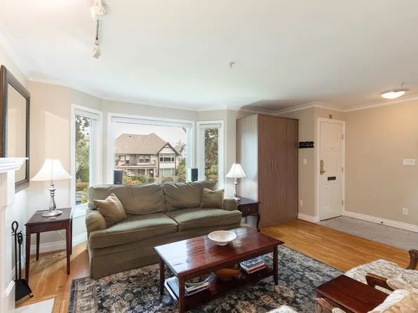 1844 W 10th Ave, Vancouver, BC V6J 2A7