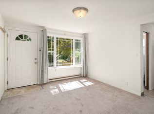 5444 Kirkwood Pl N UNIT 2, Seattle, WA 98103