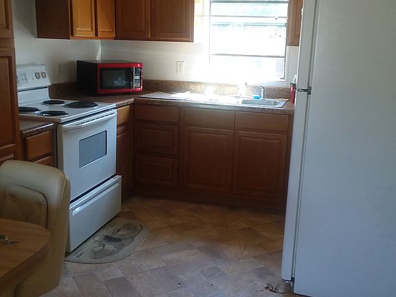 4th image of 11 26th St N