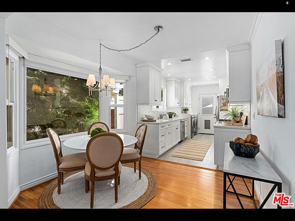 3rd image of 4043 Albright Ave