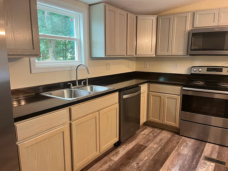 168 Tammy Ray Dr — Photo 4