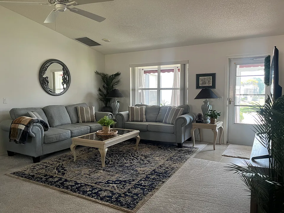 903 Camino Del Rey Dr