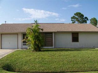 541 SW Duxbury Ave, Port Saint Lucie, FL 34983