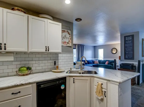 1631 Porter Way, Stockton, CA 95207