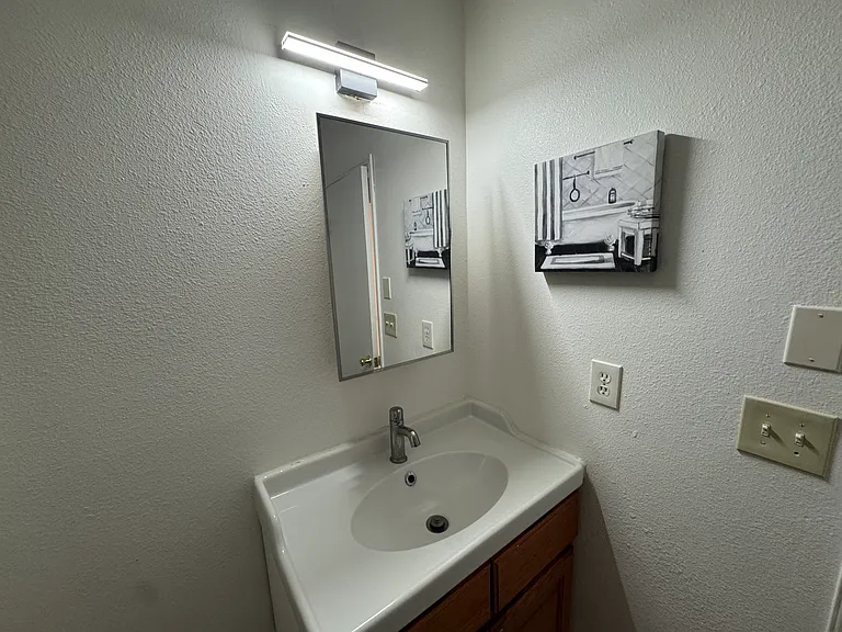 1650 SW 114th St #B — Photo 12