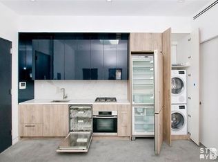236 Albany Ave #2V, Brooklyn, NY 11213