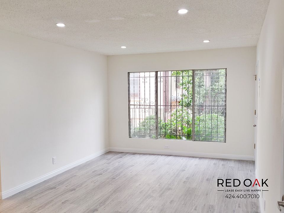 1st image of 110 Catalina St #2