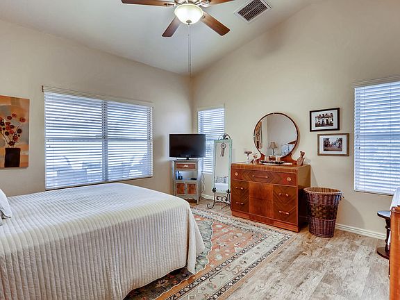 4th image of 7577 W Kerry Ln
