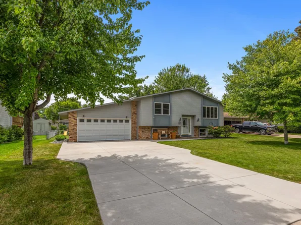 1233 14th St W, Hastings, MN 55033